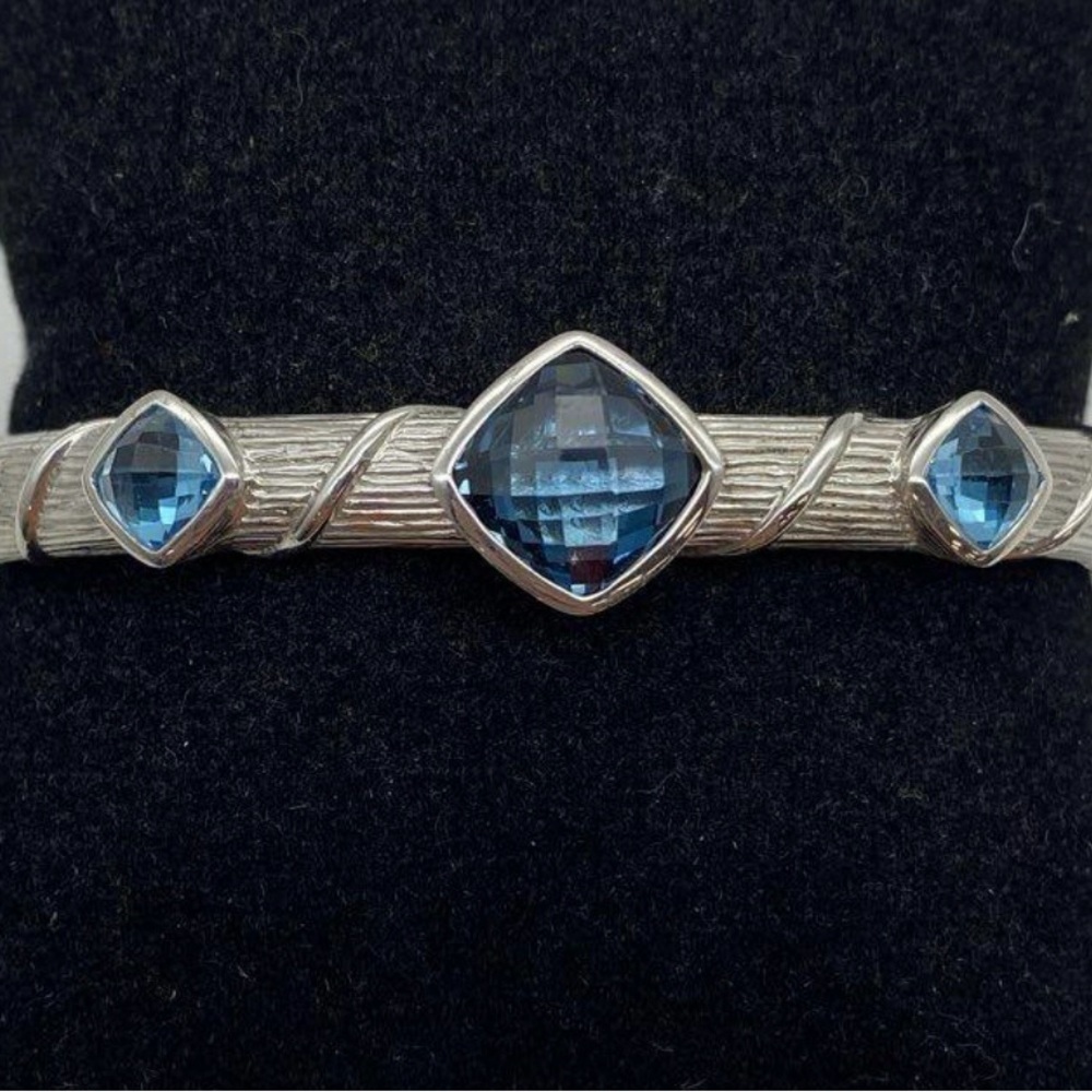Elegant Blue 💎 topaz sterling silver hinged cuff bracelet - Picture 2 of 13